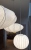 Dekoracyjna nowoczesna biała lampa wisząca designerska skandynawska tkaninowy abażur kula 50cm SILK ST-2330-50 Step Into Design
